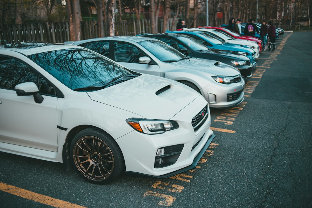 Lease or Loan: A Complete Guide to Choosing the Right Auto Financing